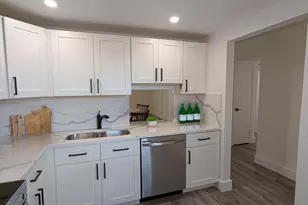 2601 NE 3rd Ct, Boynton Beach, FL 33435 - Photo 9