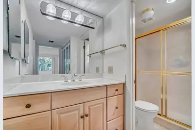 2528 Boundbrook Drive S, Unit #208, West Palm Beach, FL 33406 - Photo 23