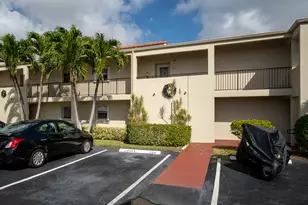 2528 Boundbrook Dr S, West Palm Beach, FL 33406 - Photo 5