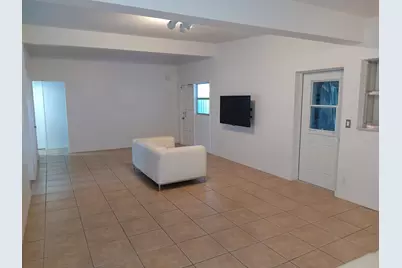 100 SE Naranja Avenue, Port Saint Lucie, FL 34983 - Photo 9