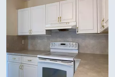 8665 Chevy Chase Drive, Unit #113, Boca Raton, FL 33433 - Photo 11