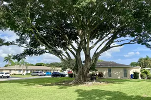 8665 Chevy Chase Dr, Boca Raton, FL 33433 - Photo 15