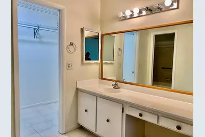 8665 Chevy Chase Drive, Unit #113, Boca Raton, FL 33433 - Photo 21