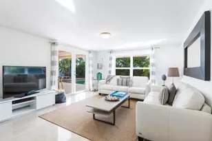 700 NE 70th St, Boca Raton, FL 33487 - Photo 5