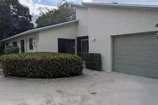 2454 NW 9th St, Delray Beach, FL 33445 - Photo 5