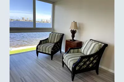 401 Lake Shore Drive, Unit #301, Lake Park, FL 33403 - Photo 11