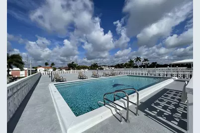 401 Lake Shore Drive, Unit #301, Lake Park, FL 33403 - Photo 47