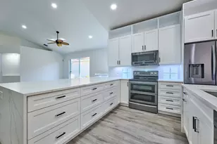 10854 Fairmont Village Dr, Lake Worth, FL 33449 - Photo 11