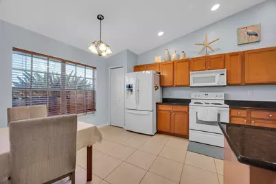 5270 NW Mayfield Lane, Port Saint Lucie, FL 34983 - Photo 7