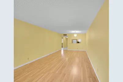 3154 Via Poinciana, Unit #306, Lake Worth, FL 33467 - Photo 9