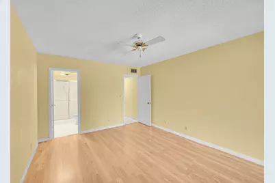 3154 Via Poinciana, Unit #306, Lake Worth, FL 33467 - Photo 17