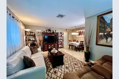 160 NE 8th Avenue, Unit #1B, Hallandale Beach, FL 33009 - Photo 5