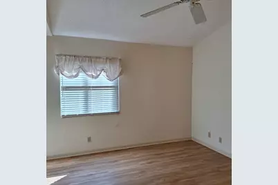 410 Harbour Pointe Way, Greenacres, FL 33413 - Photo 11