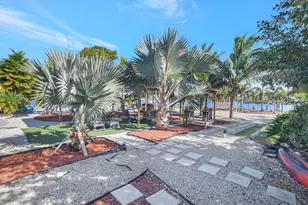 6604 Eastview Dr, Lake Worth, FL 33462 - Photo 49