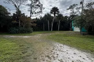 3241 N Indian River Dr, Fort Pierce, FL 34946 - Photo 13