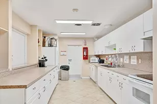 22 Abbey Ln, Delray Beach, FL 33446 - Photo 25