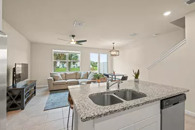 5657 Mentmore Drive, West Palm Beach, FL 33407 - Photo 7