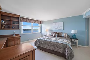 5200 N Ocean Dr, Singer Island, FL 33404 - Photo 23