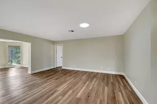 538 Forestview Dr, Atlantis, FL 33462 - Photo 9