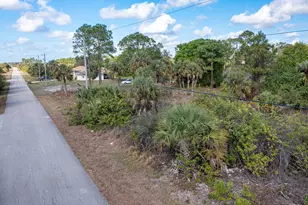 773 Cadis St E, Lehigh Acres, FL 33974 - Photo 5