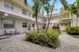 100 Venetian Dr, Delray Beach, FL 33483 - Photo 19