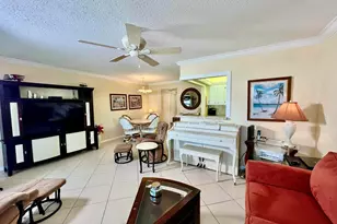 101 Oakridge H, Deerfield Beach, FL 33442 - Photo 5