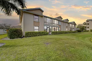 6230 N Mirror Lake Dr, Sebastian, FL 32958 - Photo 33