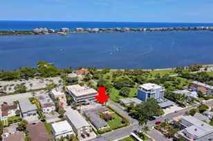 130 S Lakeside 1 Dr, Lake Worth Beach, FL 33460 - Photo 3