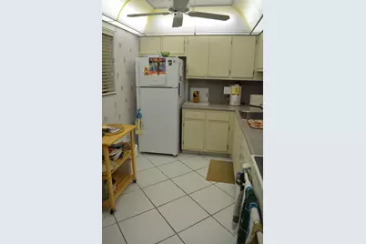 5190 Las Verdes Circle, Unit #224, Delray Beach, FL 33484 - Photo 9