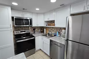3150 N Palm Aire Dr, Pompano Beach, FL 33069 - Photo 1