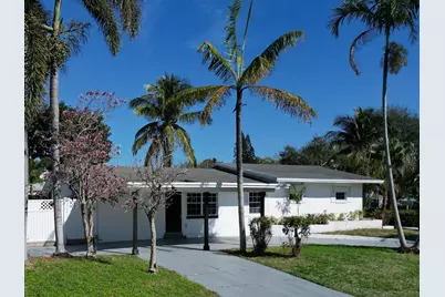 231 N Seacrest Circle, Delray Beach, FL 33444 - Photo 1