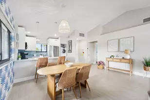 126 Club Dr, Palm Beach Gardens, FL 33418 - Photo 9