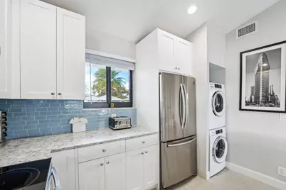 126 Club Drive, Palm Beach Gardens, FL 33418 - Photo 13