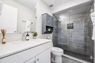 126 Club Dr, Palm Beach Gardens, FL 33418 - Photo 23