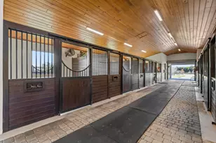 4915 Stables Way, Wellington, FL 33414 - Photo 23
