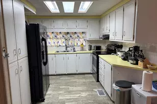 6440 Cypress Ln, Lantana, FL 33462 - Photo 17