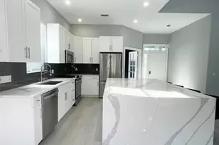 304 NW Bentley Cir, Port Saint Lucie, FL 34986 - Photo 3