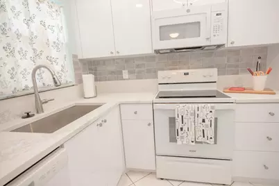 2901 Sunrise Lakes Drive E, Unit #310, Sunrise, FL 33322 - Photo 3
