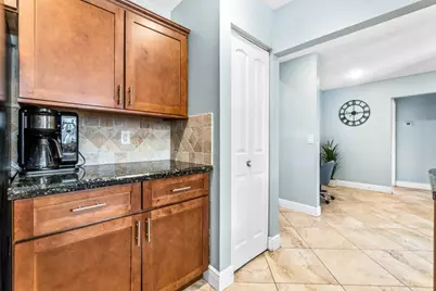 1352 Wyndcliff Drive, Wellington, FL 33414 - Photo 9