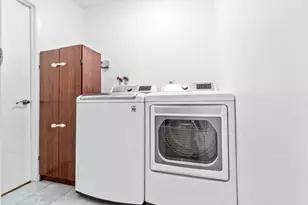 1352 Wyndcliff Dr, Wellington, FL 33414 - Photo 27