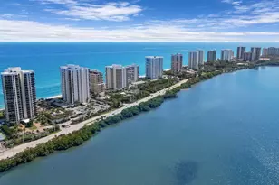 5280 N Ocean Dr, Singer Island, FL 33404 - Photo 39