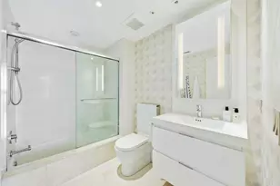 17301 Biscayne Blvd, North Miami Beach, FL 33160 - Photo 31