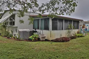 1011 Andros Bay, Boynton Beach, FL 33436 - Photo 9