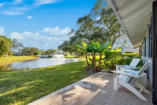 913 Club Dr, Palm Beach Gardens, FL 33418 - Photo 3