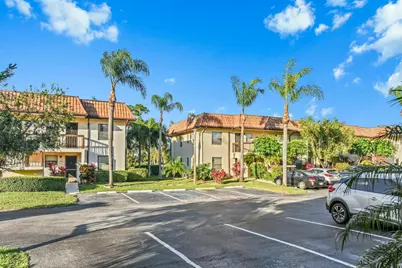 7185 Golf Colony Court, Unit #206, Lake Worth, FL 33467 - Photo 17