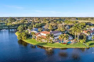 2600 Fairway Island Dr, Wellington, FL 33414 - Photo 1