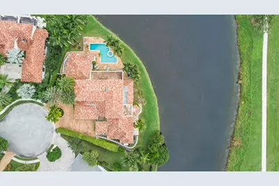 2600 Fairway Island Drive, Wellington, FL 33414 - Photo 9