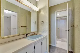 336 Golfview Road Unit #Ph 15, North Palm Beach, FL 33408 - Photo 25