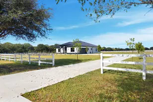 18202 Bridle Way, Port Saint Lucie, FL 34987 - Photo 9