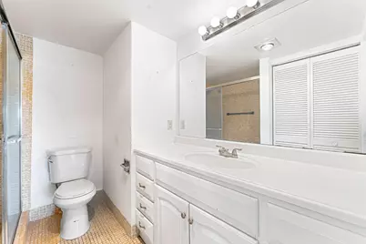 2049 Hythe C, Boca Raton, FL 33434 - Photo 11